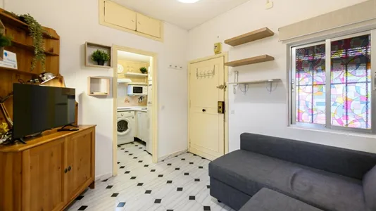 Apartments in Madrid Chamberí - photo 6