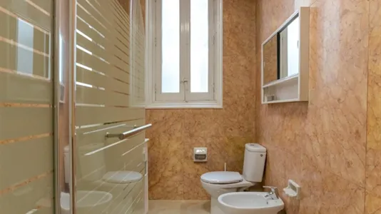 Rooms in Madrid Centro - photo 8