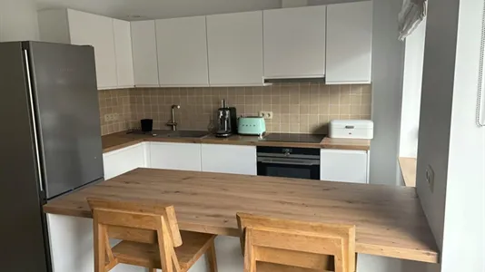 Houses in Drogenbos - photo 8