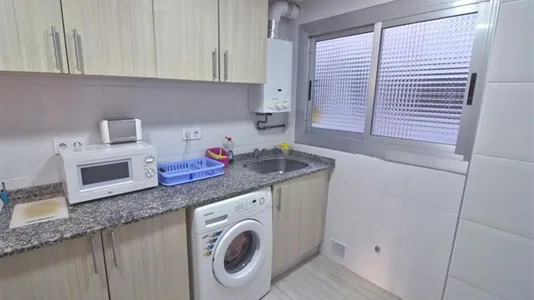 Rooms in Valencia Algirós - photo 8