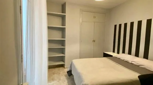 Rooms in Madrid Chamberí - photo 2
