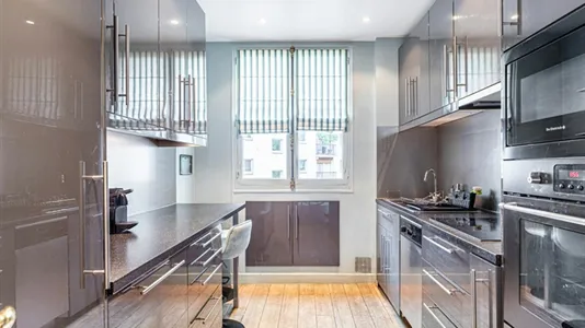 Apartments in Paris 16éme arrondissement (North) - photo 2