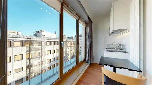 Rooms in Paris 17ème arrondissement - photo 9