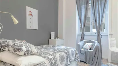 Room for rent in Milano Zona 8 - Fiera, Gallaratese, Quarto Oggiaro, Milan