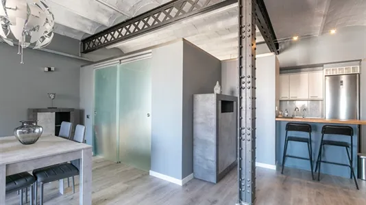 Apartments in Barcelona Eixample - photo 8