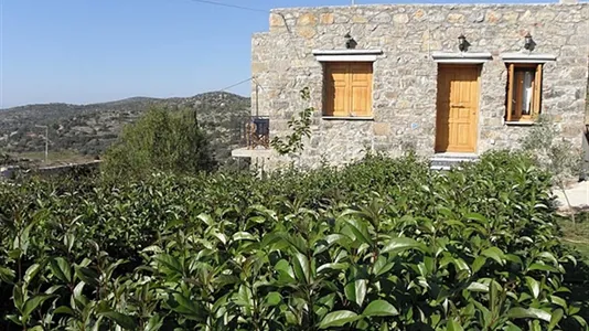 Houses in Chios - photo 1