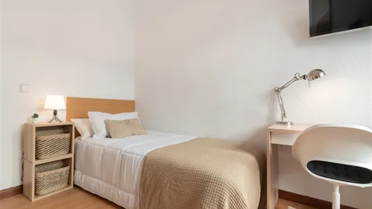 Rooms in Madrid Chamberí - photo 5