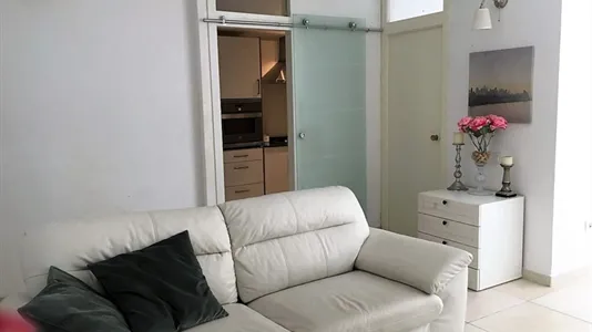 Rooms in Barcelona Sants-Montjuïc - photo 7