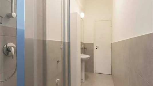 Rooms in Milano Zona 8 - Fiera, Gallaratese, Quarto Oggiaro - photo 7