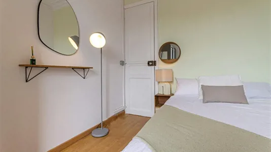 Rooms in Barcelona Eixample - photo 2