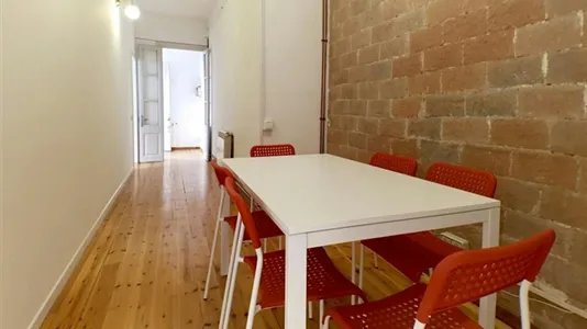 Rooms in Barcelona Eixample - photo 7