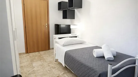 Rooms in Siena - photo 8