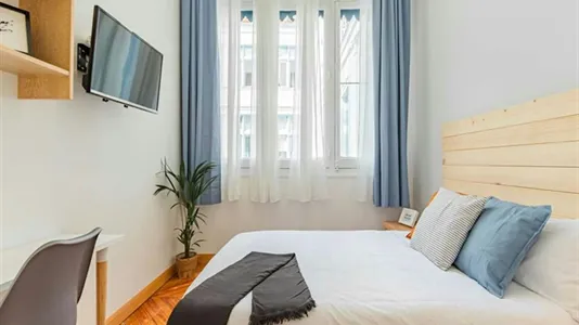 Rooms in Madrid Centro - photo 5