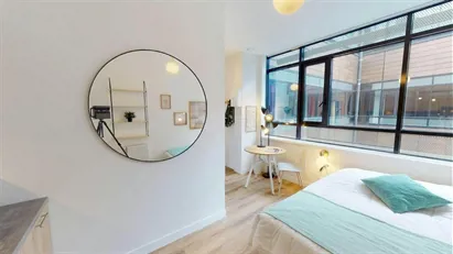 Room for rent in Nanterre, Île-de-France