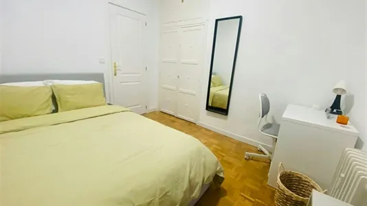 Rooms in Madrid Retiro - photo 4