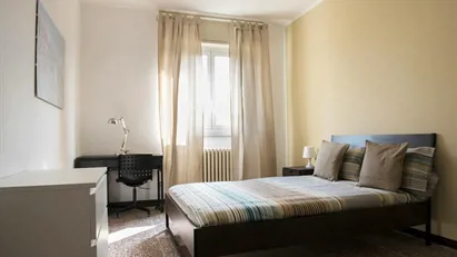 Room for rent in Milano Zona 7 - Baggio, De Angeli, San Siro, Milan