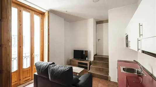 Apartments in Valencia Ciutat Vella - photo 3