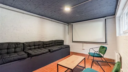 Rooms in Charleroi - photo 10