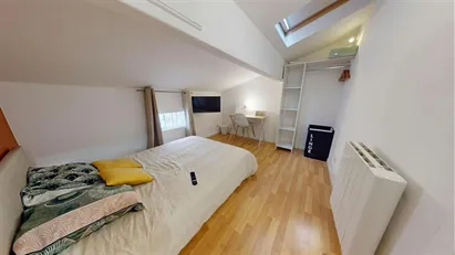 Room for rent in Lyon, Auvergne-Rhône-Alpes Room for rent in Lyon, Auvergne-Rhône-Alpes