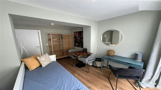 Rooms in Brussels Sint-Jans-Molenbeek - photo 4