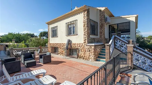 Houses in Montserrat - photo 4