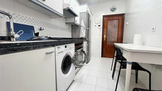 Rooms in Bilbao - photo 9