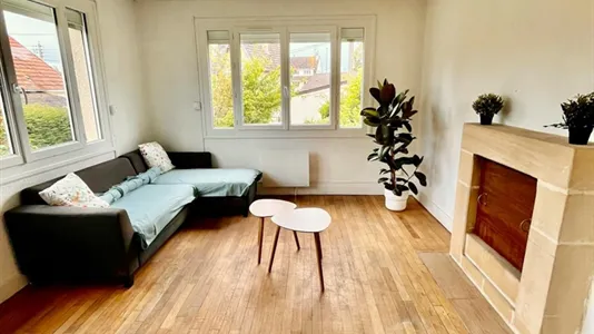 Rooms in Caen - photo 3