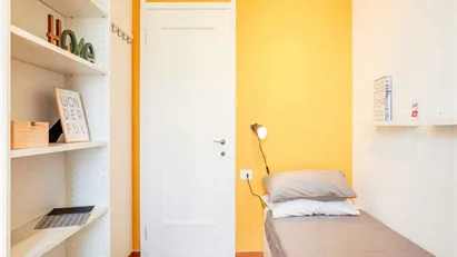 Room for rent in Milano Zona 5 - Vigentino, Chiaravalle, Gratosoglio, Milan