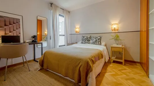 Rooms in Madrid Retiro - photo 1