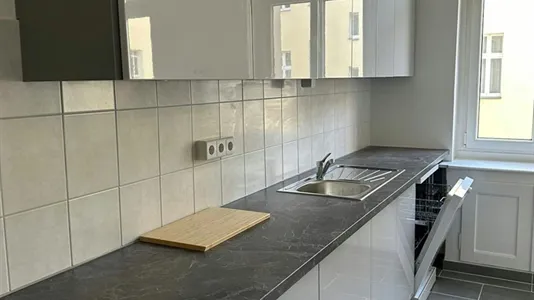 Rooms in Berlin Charlottenburg-Wilmersdorf - photo 4