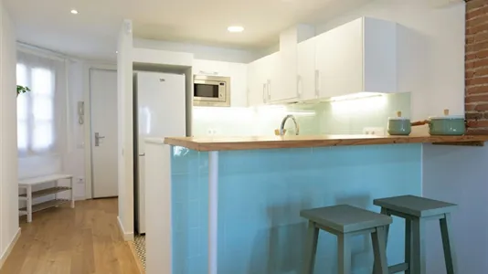 Apartments in Barcelona Ciutat Vella - photo 7