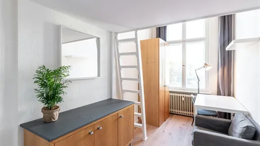 Rooms in Berlin Mitte - photo 10