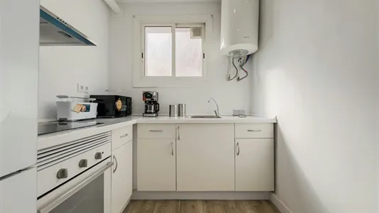 Rooms in Esplugues de Llobregat - photo 3