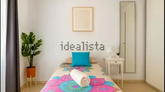 Rooms in Tarragona - photo 2