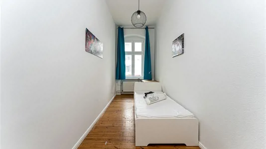 Rooms in Berlin Friedrichshain-Kreuzberg - photo 2