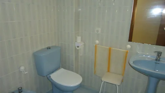 Rooms in Córdoba - photo 9