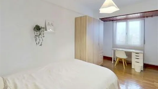 Rooms in Bilbao - photo 2
