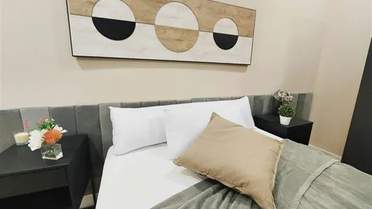 Rooms in Madrid Salamanca - photo 10