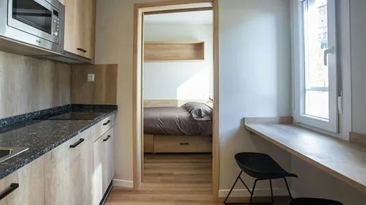 Rooms in Bilbao - photo 6