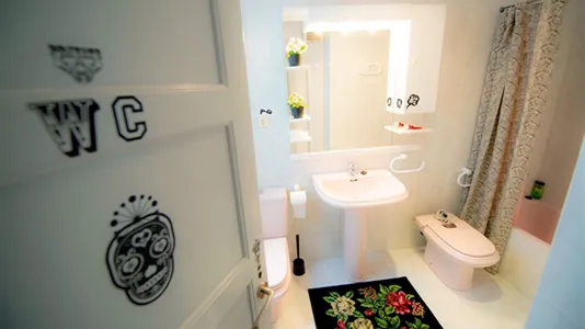 Rooms in Bilbao - photo 9