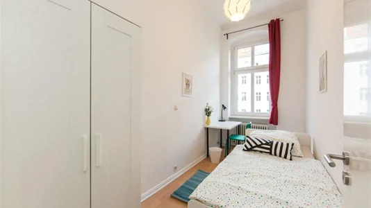 Rooms in Berlin Charlottenburg-Wilmersdorf - photo 2