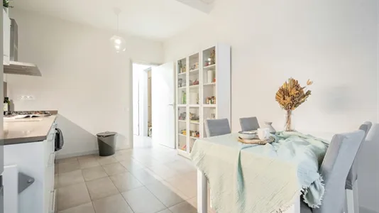 Rooms in Barcelona Ciutat Vella - photo 9