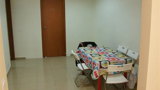 Rooms in Barcelona Ciutat Vella - photo 7