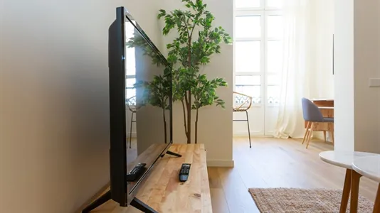 Apartments in Barcelona Eixample - photo 5