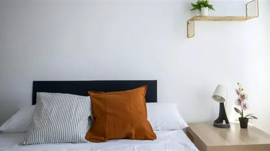 Rooms in Valencia Ciutat Vella - photo 5