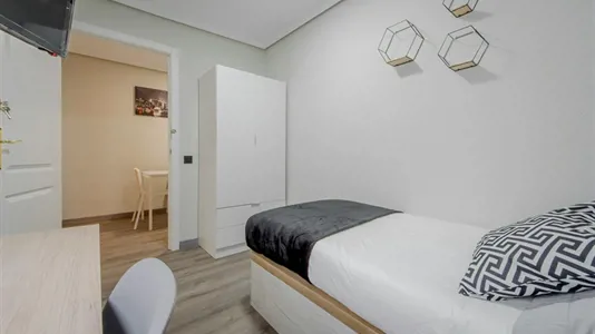 Rooms in Madrid Tetuán - photo 3