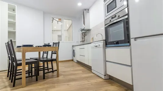 Rooms in Valencia Ciutat Vella - photo 8