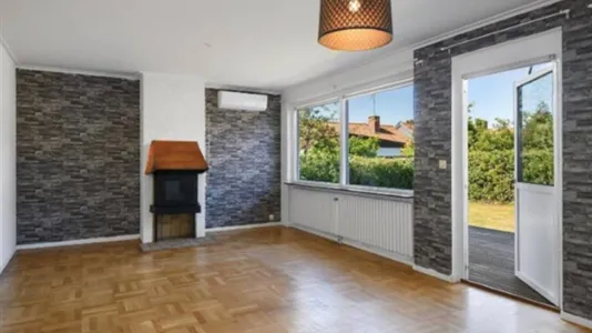 Houses in Hässleholm - photo 2