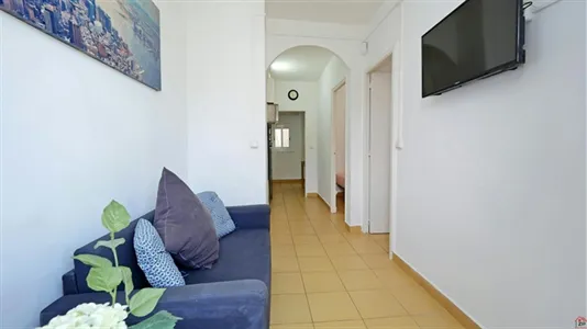 Rooms in Barcelona Ciutat Vella - photo 5