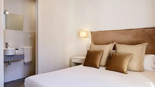 Apartments in Barcelona Eixample - photo 6